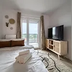 Madalinskiego Deluxe Wrocław