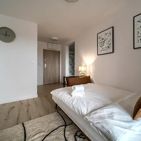 Apartment Madalinskiego Deluxe